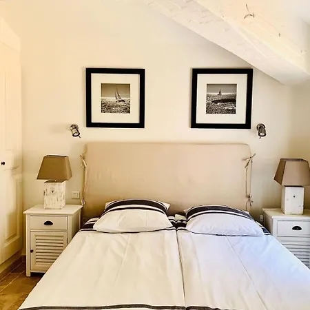 Charmante Im Historischen Zentrum By Interhome サントロペ